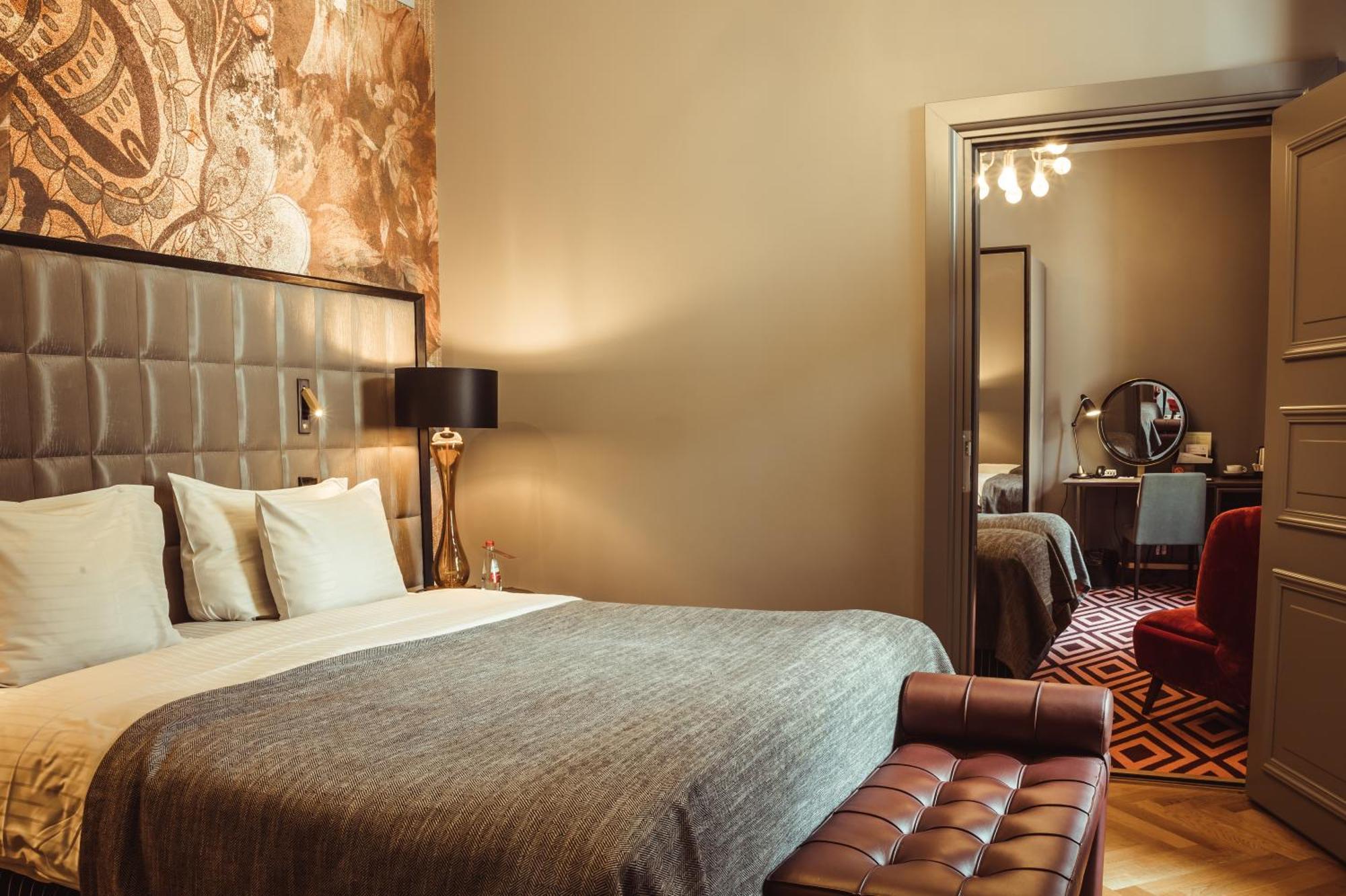 Grand Poet Hotel And Spa By Semarah Riga Habitación foto Suite